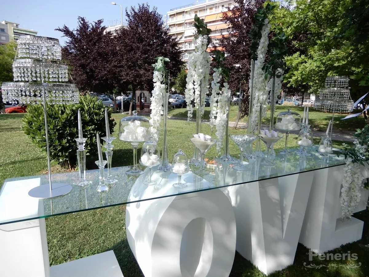 Στολισμός Γάμου τραπέζι LOVE Στολισμός Γάμου τραπέζι LOVE