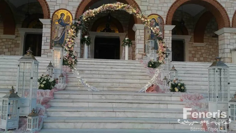 Στολισμός γάμου-σκάλες Παναγία Μηχανιώνα