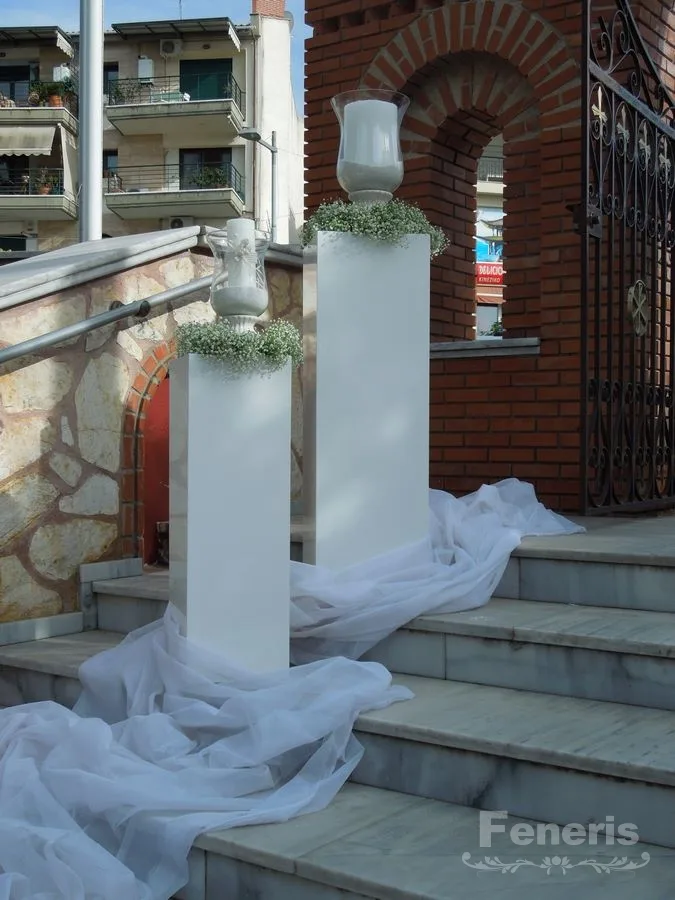 Στολισμός γάμου-σκάλες Λευκή λάκα Στολισμός γάμου-σκάλες Λευκή λάκα